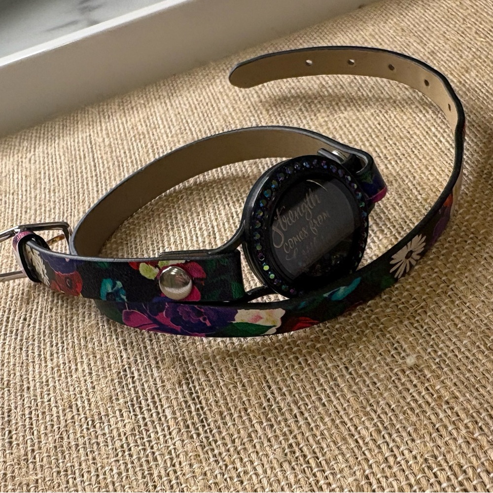 Floral Black Women's Wrap Locket